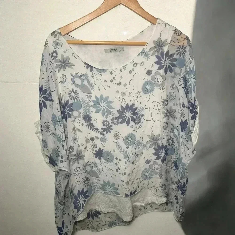 Tendenze Italian design 100% silk floral blouse  S